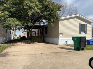 51 Artic St, Angleton, TX 77515