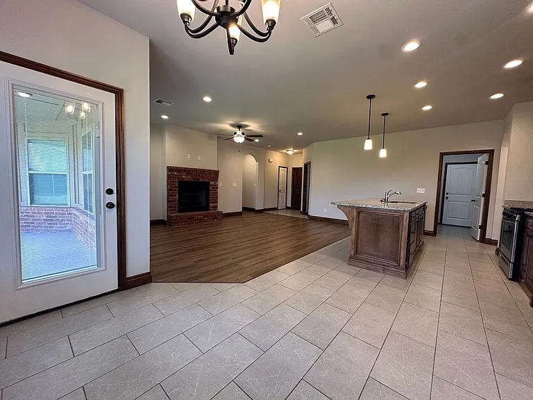 11008 SW 36th St — Photo 13