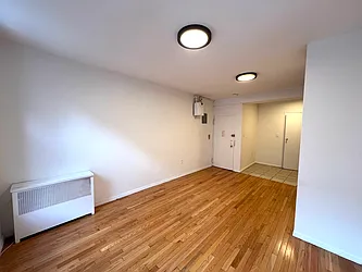 Rented by KNOCKKNOCK LLC