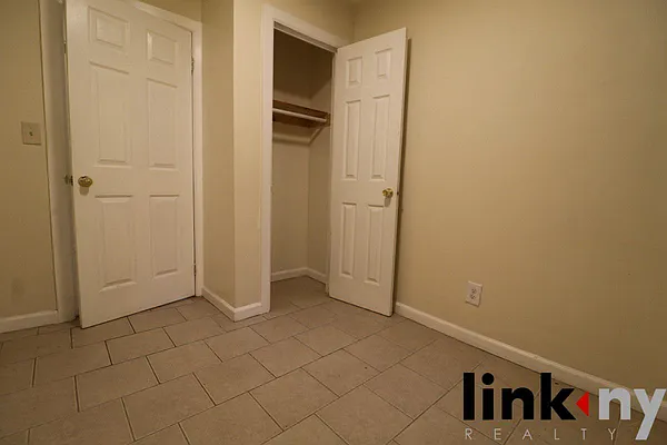 Rented by Link NY Realty | media 5