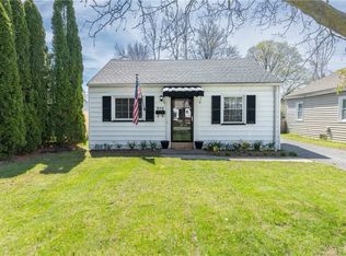 379 Leonard Rd, Rochester, NY 14616