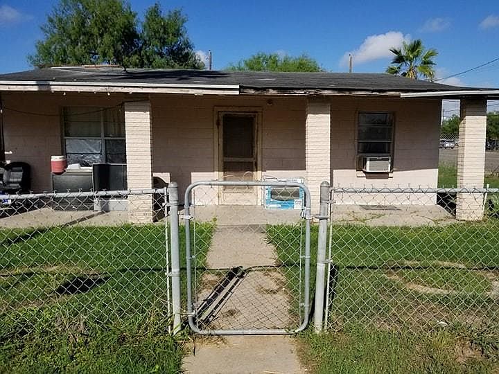 1st image of 7400 S Dianne Dr