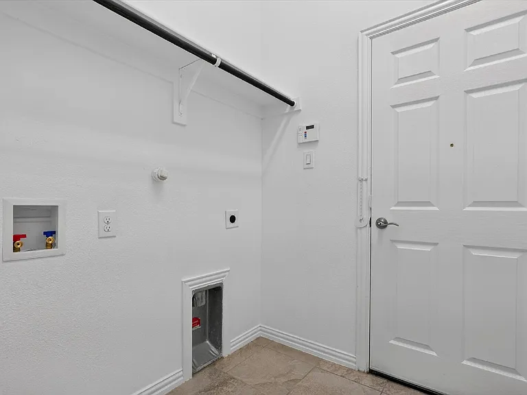 4300 Canadian River Dr — Photo 20