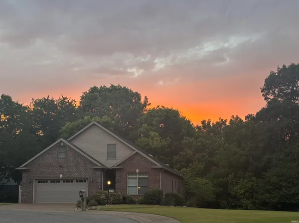 2928 Betsy Ct, Evansville, IN 47720