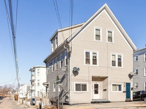 250 Court St, Brockton, MA 02302