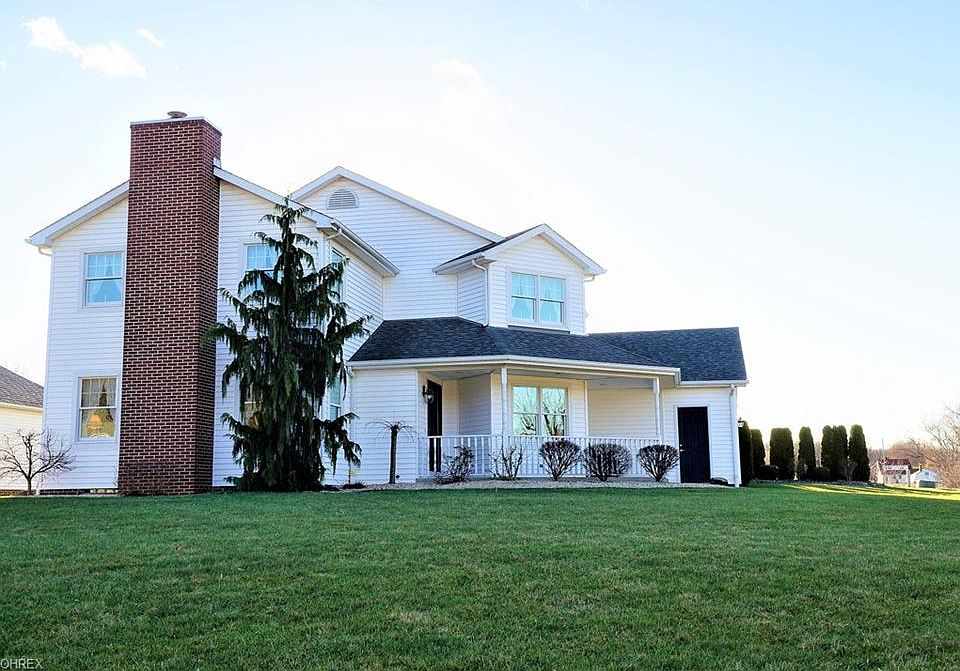 1st image of 124 Forest Hill Dr