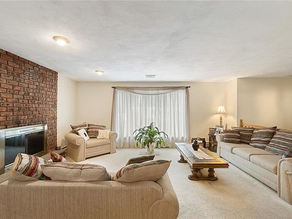 5th image of 17 Tarklin St