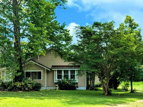 125 Healing Springs Ave, Millry, AL 36558