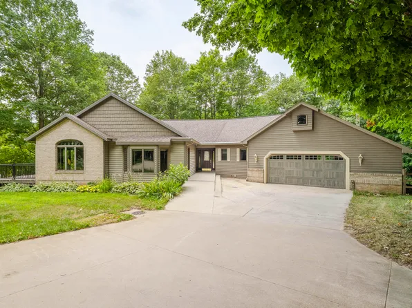 8047 Kraft Ave SE, Caledonia, MI 49316
