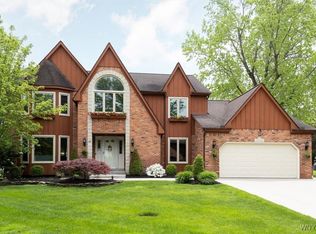 107 Blue Heron Ct, East Amherst, NY 14051