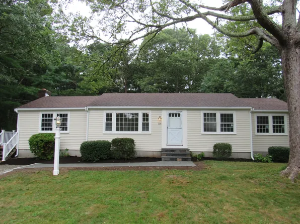 118 Cedric Road, Centerville, MA 02632