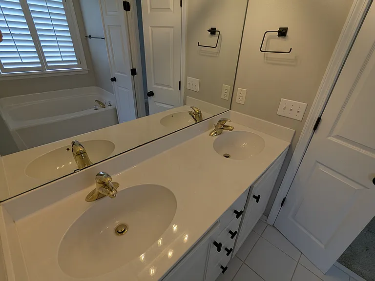 5 Criterion Dr — Photo 18
