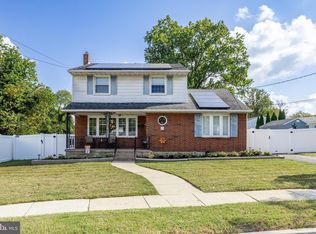 35 Maloney Ct, Bellmawr, NJ 08031