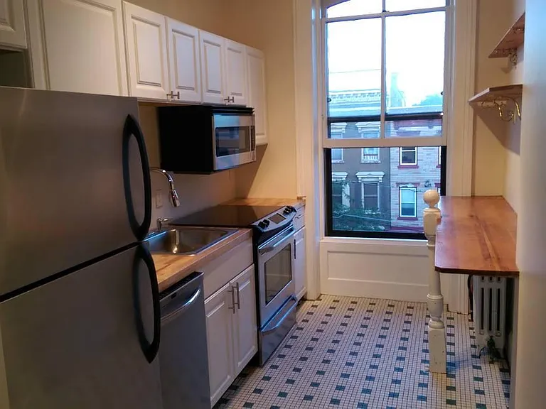 22 Ten Broeck St #3 — Photo 5