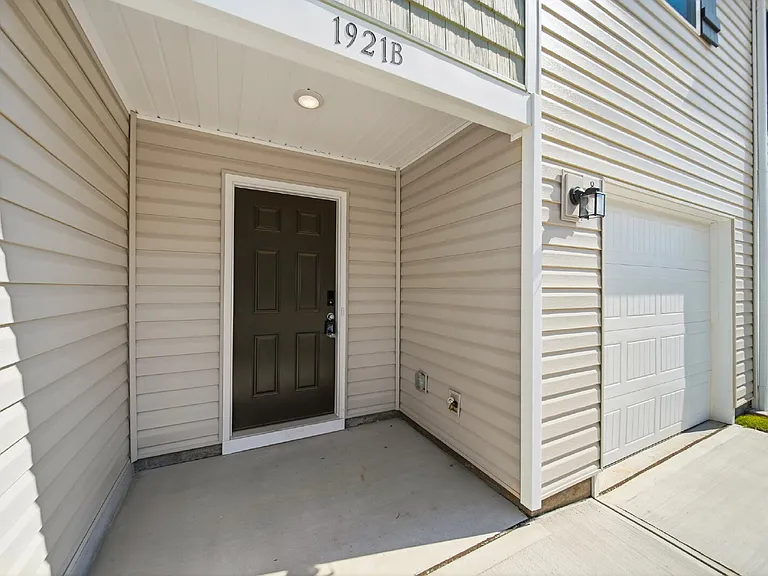 1921 Tranquility Cir #B — Photo 2