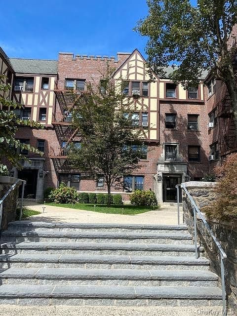 1st image of 604 Tompkins Ave APT D17