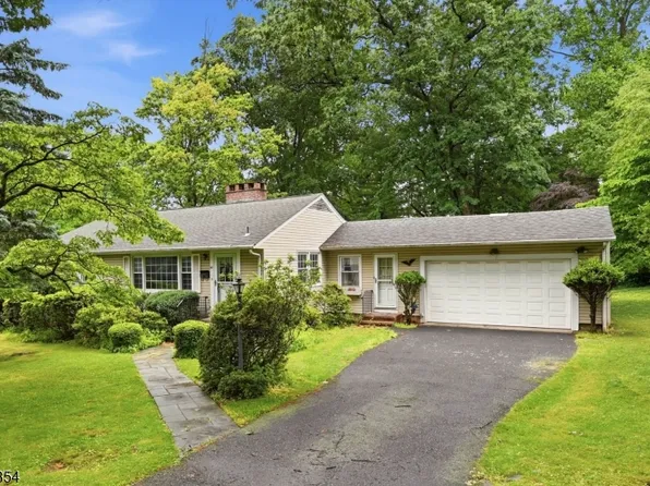 51 Crystal Ave, West Orange Twp., NJ 07052