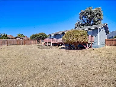 3 bed, 1300 sqft, $3,900 — Photo 3