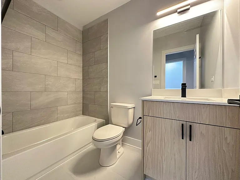 2171 W Wilson Ave #6H — Photo 19