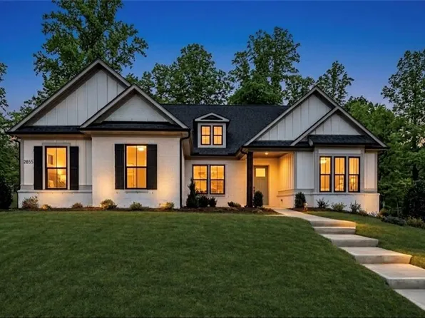 2855 Medford Dr, Cumming, GA 30041