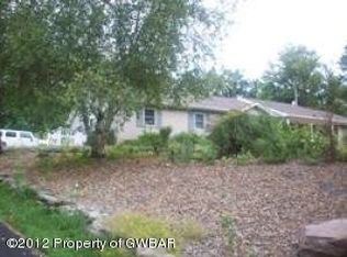 13 Niemchik Rd, Hunlock Creek, PA 18621