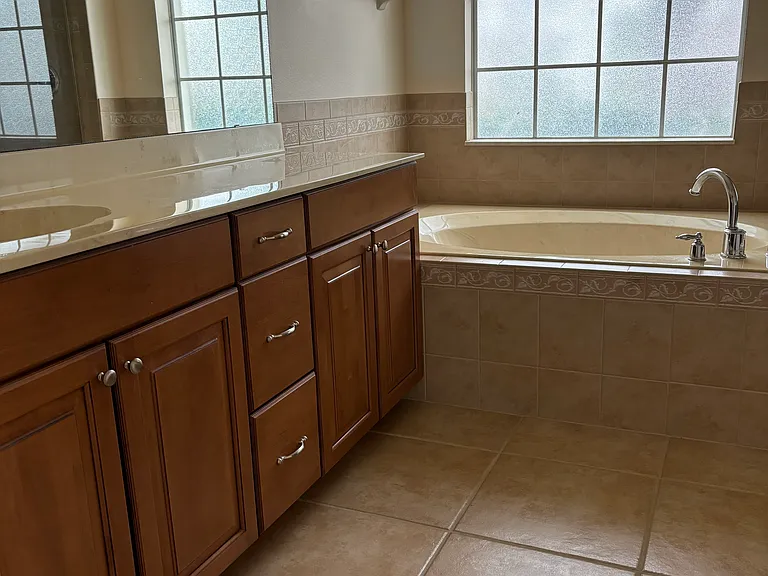 387 Brentwood Club Cv — Photo 17