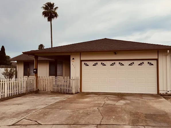 635 Seneca Pl, Salinas, CA 93906