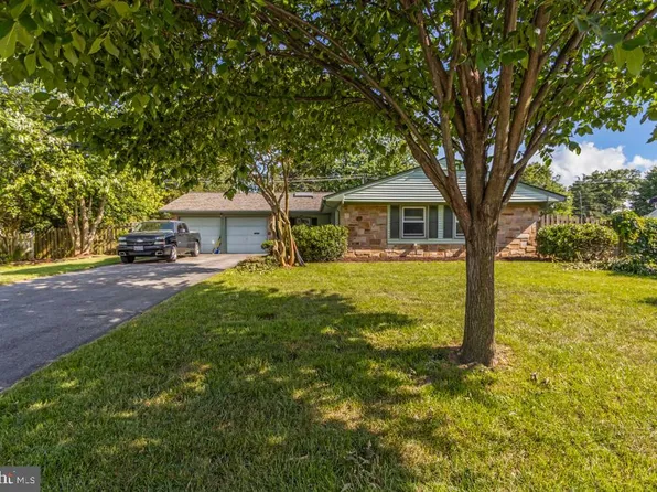 2707 Keystone Ln, Bowie, MD 20715