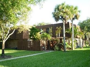 11925 SW 9th Mnr, Davie, FL 33325