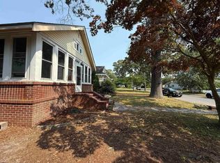 921 Oak Grove Ave, Linwood, NJ 08221