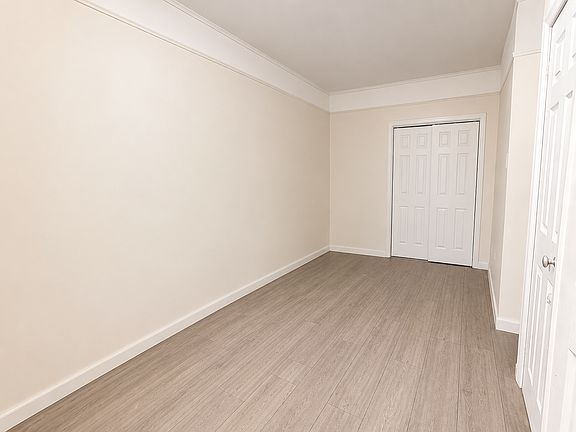 5th image of 60-91 Putnam Ave #2D