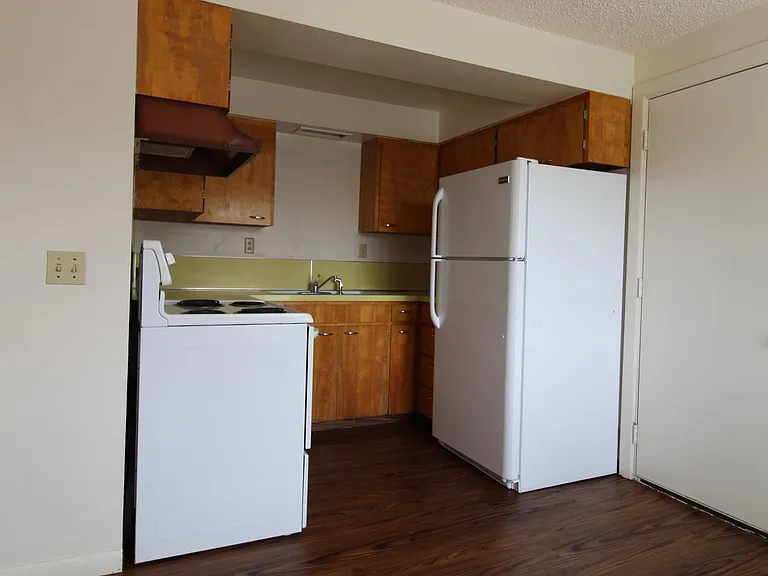605 Fulton St — Photo 6