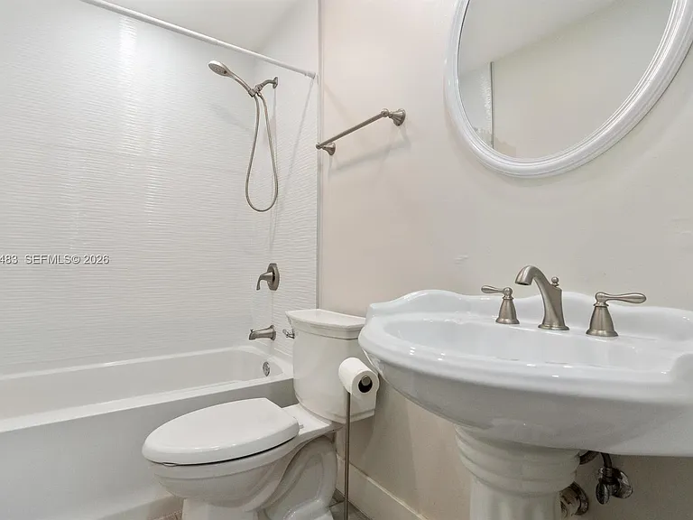 15037 Brighton Ln — Photo 15