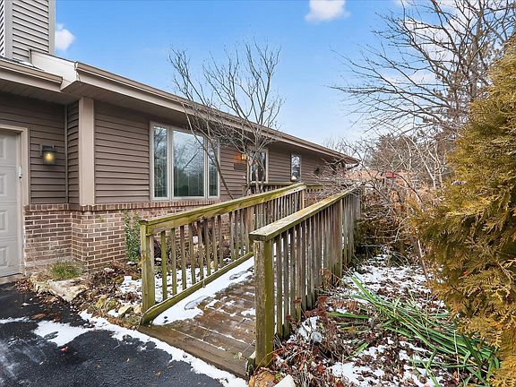 2nd image of 3941 Joan Dr