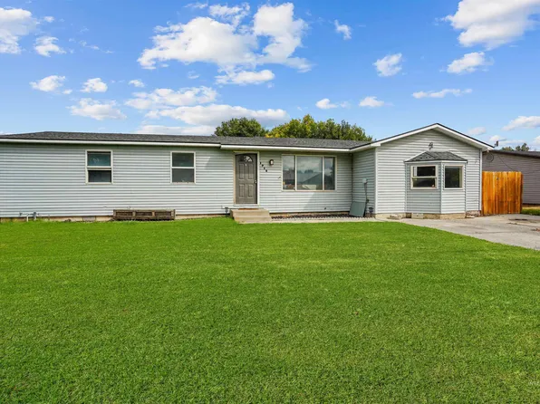 1710 Hemlock St, Rupert, ID 83350