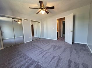 8721 NW 82nd St, Kansas City, MO 64152