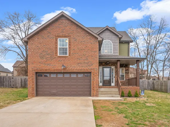 956 Harding Dr, Clarksville, TN 37042