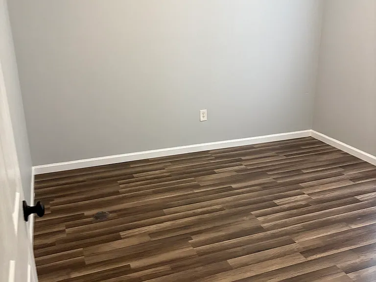 10043 Santa Monica Ave — Photo 6
