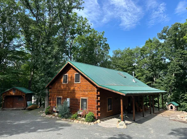 635 N Washington St, Saint Croix Falls, WI 54024