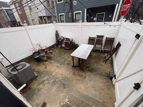 801 S 24th St, Philadelphia, PA 19146