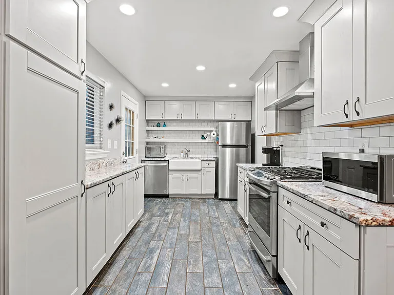 7200 Carol Ln — Photo 7