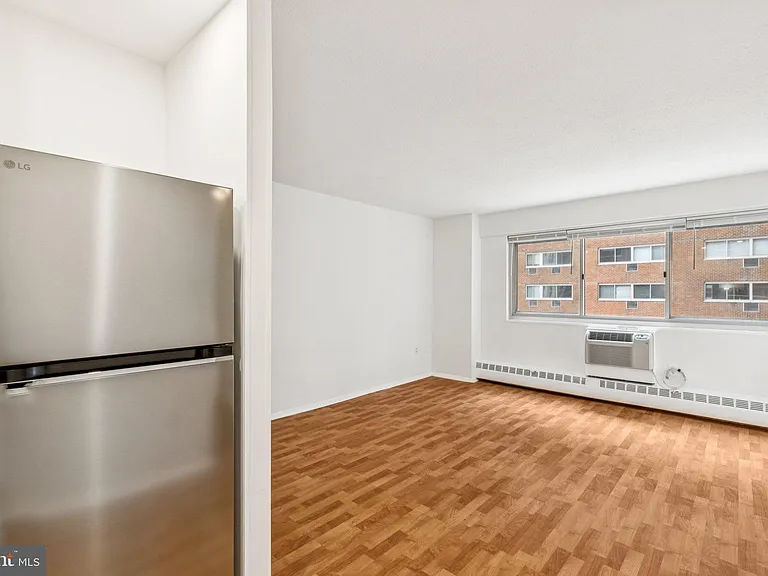 2101 Chestnut St #721-R — Photo 9