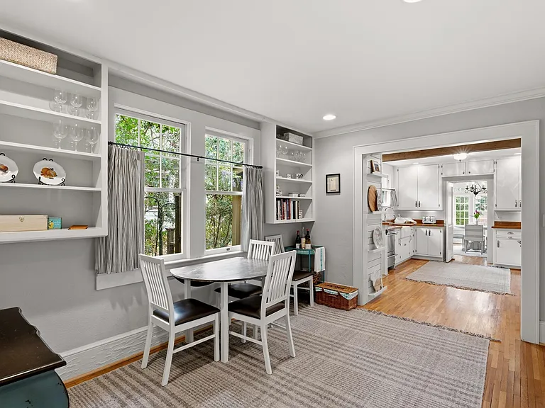 309 Randall St — Photo 18