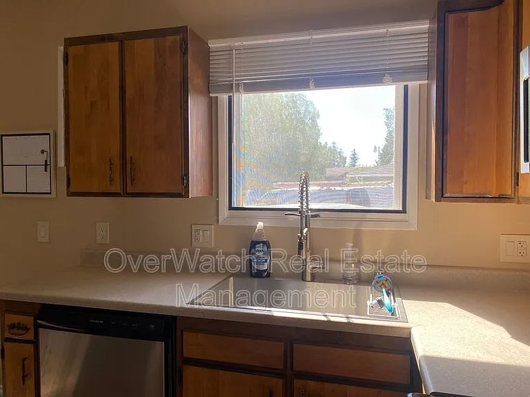 8623 Augusta Cir — Photo 5