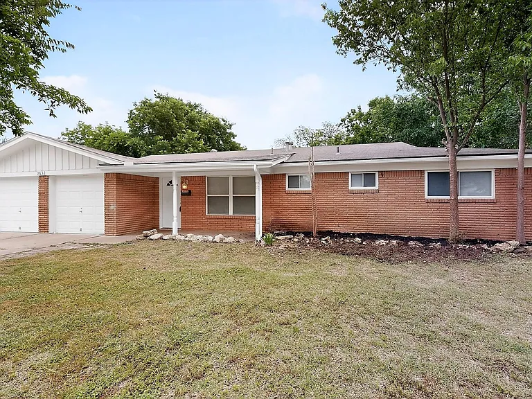 3632 Venice Dr — Photo 5
