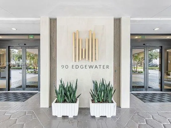90 Edgewater Dr APT 917, Coral Gables, FL 33133
