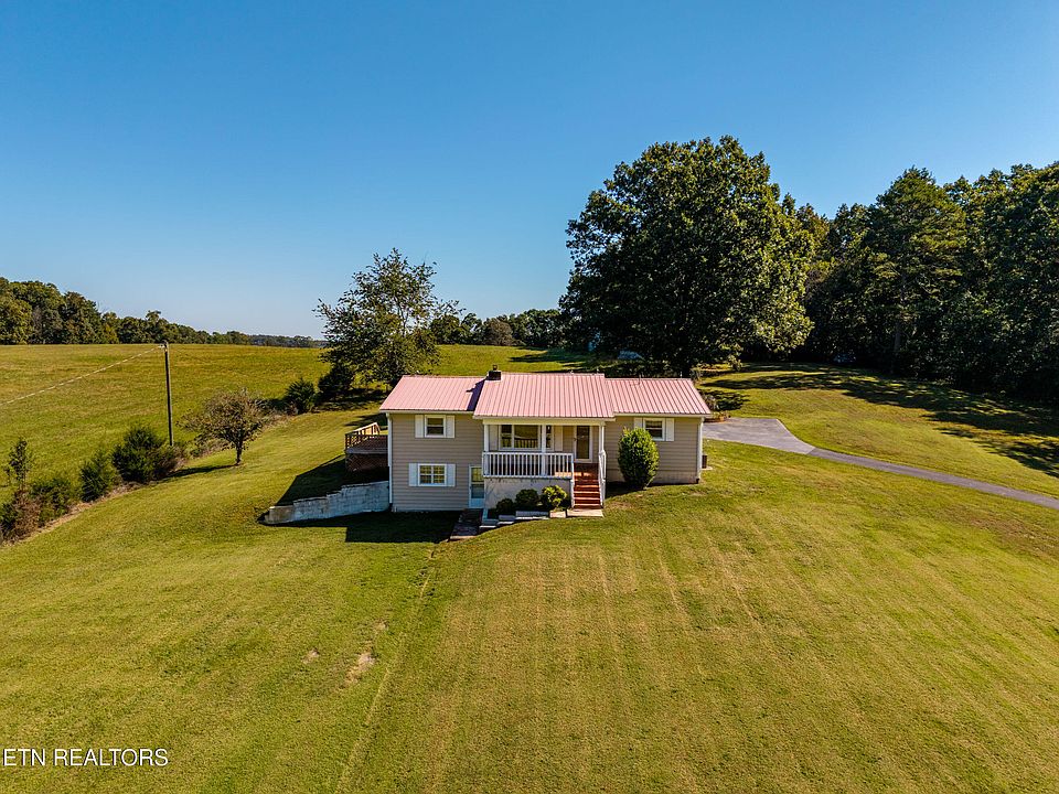 1st image of 807 Adkins Rd