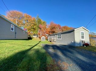 721 Fern Dr, Beaver Bank, NS B4E1M1