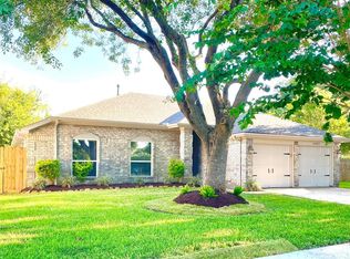 6302 Fairbourne Dr, Pasadena, TX 77505
