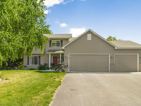 2275 Coldwater Xing, Mayer, MN 55360